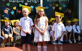 1. Uroczyste pożegnanie 6-latk&oacute;w  (22)