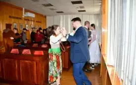 Koza zawitała do Urzędu  (3)