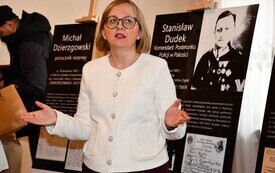 Uroczyste obchody 86. rocznicy Dnia Pamięci Ofiar Zbrodni Katyńskiej w Pakości (60)