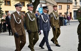 Uroczyste obchody 86. rocznicy Dnia Pamięci Ofiar Zbrodni Katyńskiej w Pakości (43)