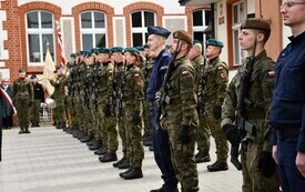 Uroczyste obchody 86. rocznicy Dnia Pamięci Ofiar Zbrodni Katyńskiej w Pakości (38)