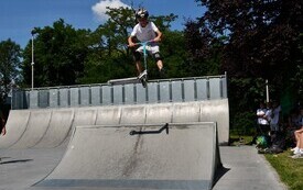 Hulajnogowe szaleństwo opanowało skatepark w Pakości (22)