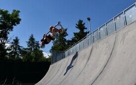 Hulajnogowe szaleństwo opanowało skatepark w Pakości (21)