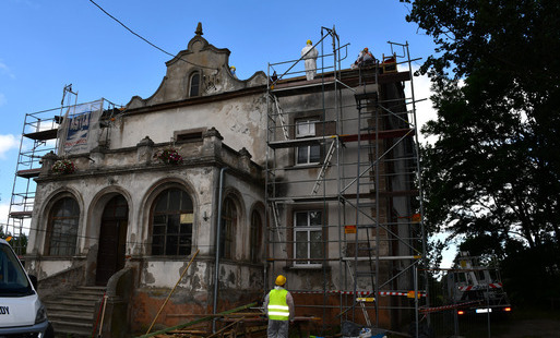 Trwa realizacja zadania w Wielowsi w ramach modernizacji gminnej substancji mieszkaniowej