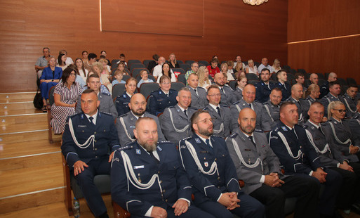 Funkcjonariusze z Pakości z awansami podczas Powiatowych Obchodów Święta Policji