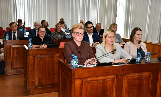 XXVIII sesja Rady Miejskiej w Pakości. Decyzje i sprawy ważne dla mieszkańców